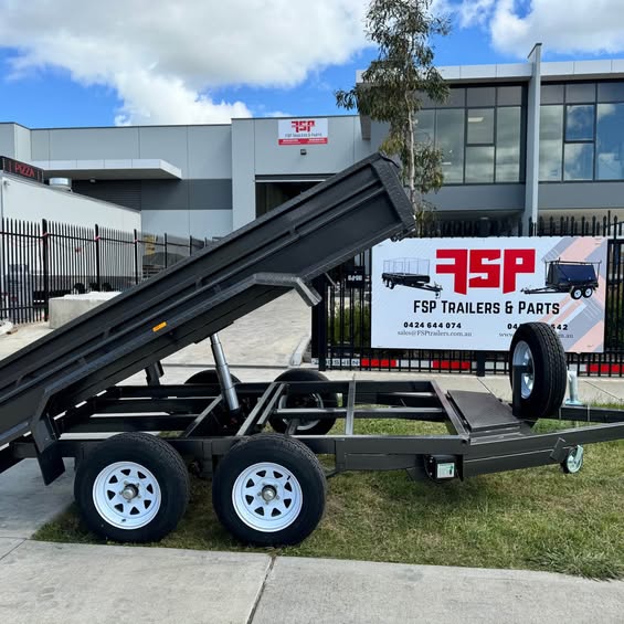 Tandem Tipper with Standard Sides