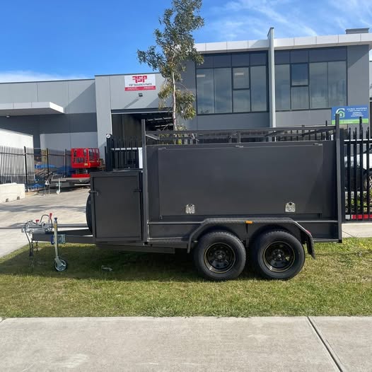 8x5 Tradesman Top Square Box Design