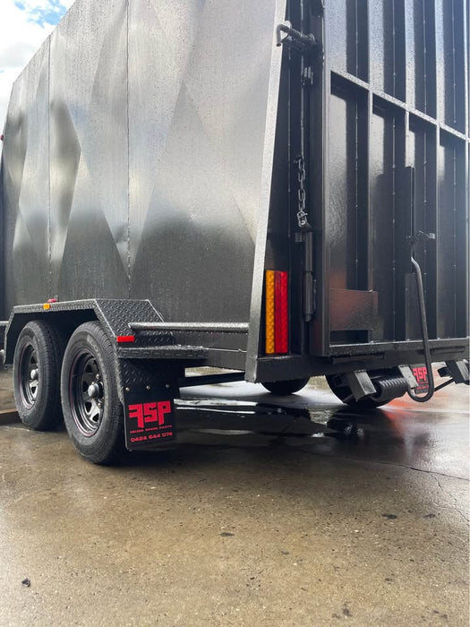 12'x6' enclosed trailer 7' high - 3.2 ton gvm