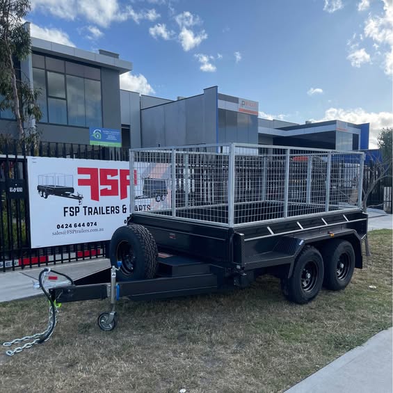 10x6 Tipper Tandem Trailer with Ramps, 900mm Cage