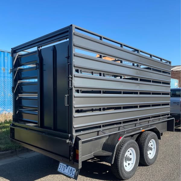 12'x6' stock crate / cattle crate / livestock trailer -3.5 ton gvm