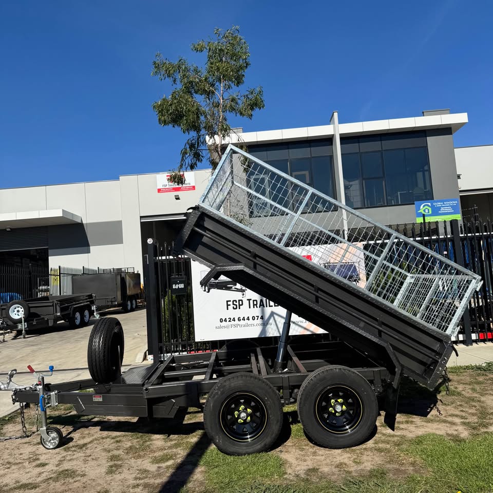 Tandem Tipper with Standard Sides