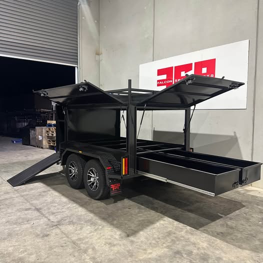 8x5 Tradesman Top with Drawers, 15" Alloy Wheels