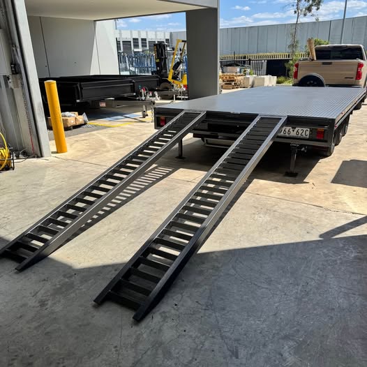 16'x8' (4.8m x 2.4m) Flat Top Tri Axle Trailer