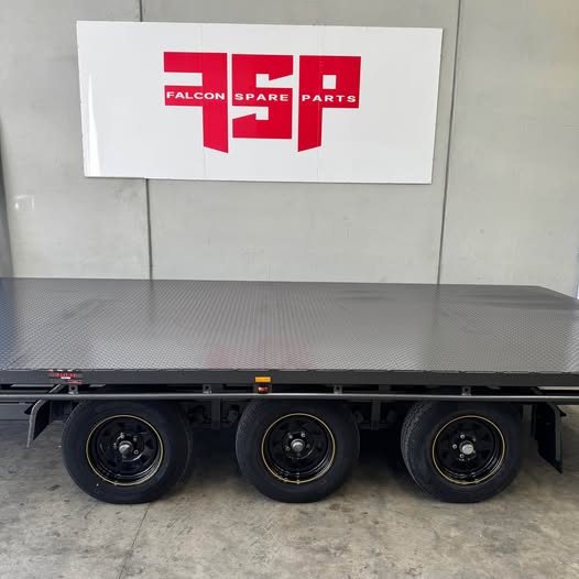 16'x8' (4.8m x 2.4m) Flat Top Tri Axle Trailer