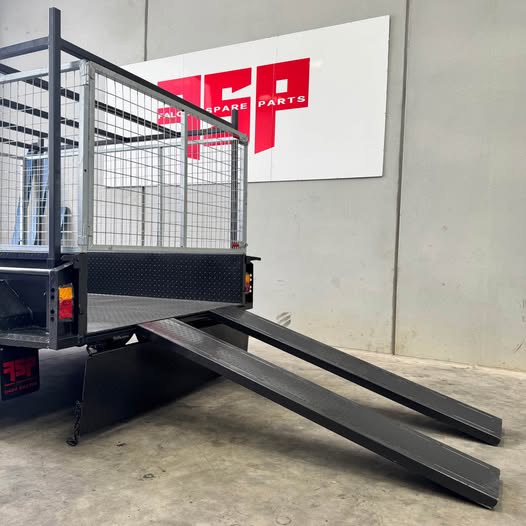 8x5 Box Trailer Tandem Axle With Ramps, Rack, Electric Brakes & 900mm cage - FSP Trailers and Parts