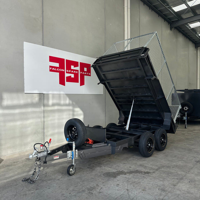 10x5 Tipper Trailer with Slide in ramps and 900mm Cage