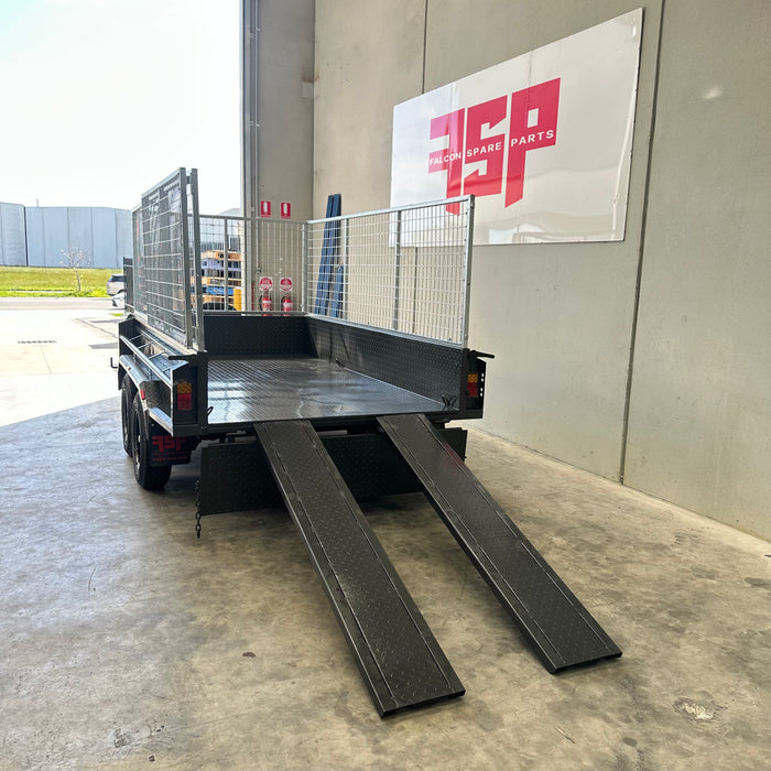 10x5 Tipper Trailer with Slide in ramps and 900mm Cage